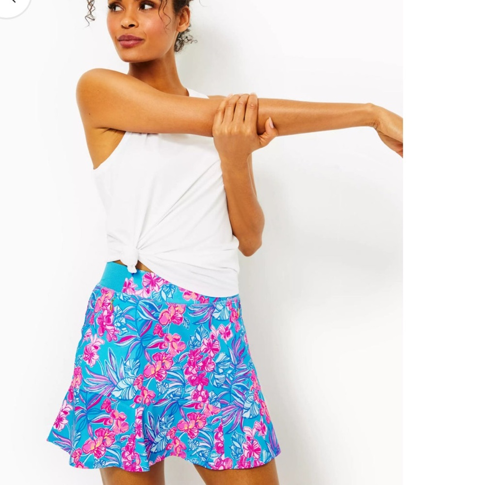 🦩🩷💙 NWT Lilly Pulitzer Luxletic Fara Skort
In Orchid Oasis Size XL - Picture 12 of 16